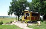 Maison Pauilhac: La Roulotte De Gascogne (Fr-32500-01) 