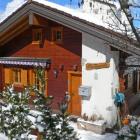 Maison Suisse Sauna: Maison Les Muguets 