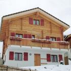 Appartement Suisse Swimming Pool: Appartement Chalet Hanny 