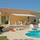 Maison France Swimming Pool: Maison Villa Les Cygnes 
