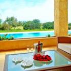 Maison Chypre Swimming Pool: Maison 3 Bedroom Superior Villa 