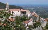 Appartement Poggio Di Nazza: Vacances Dans Un Village Corse 